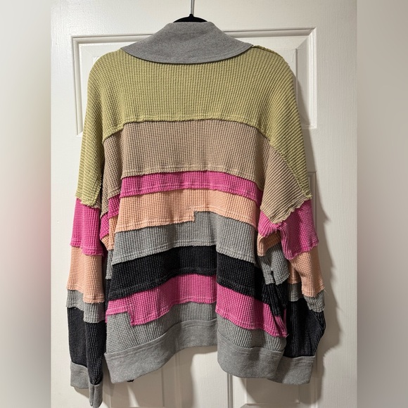 EUC Oli & Hali Colorful Striped Women's Top - Picture 2 of 2